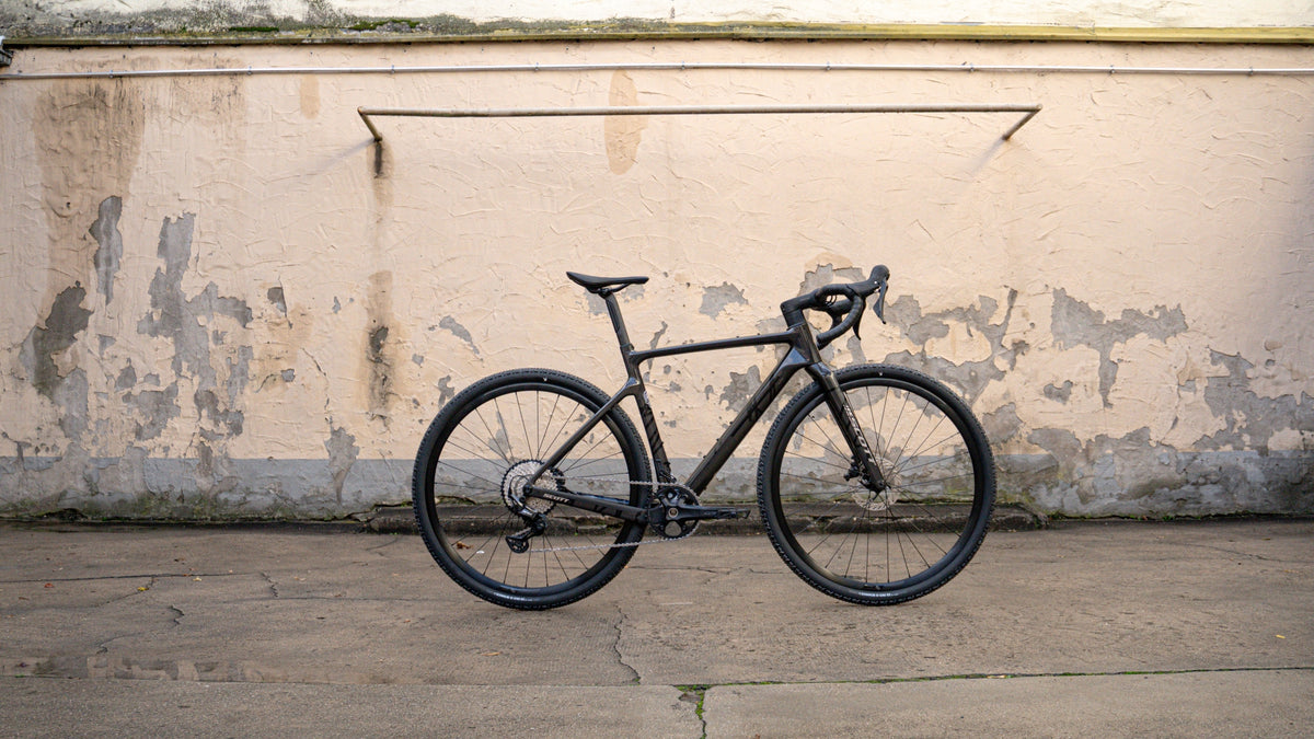 Scott Addict Gravel 30 - Carbon Black