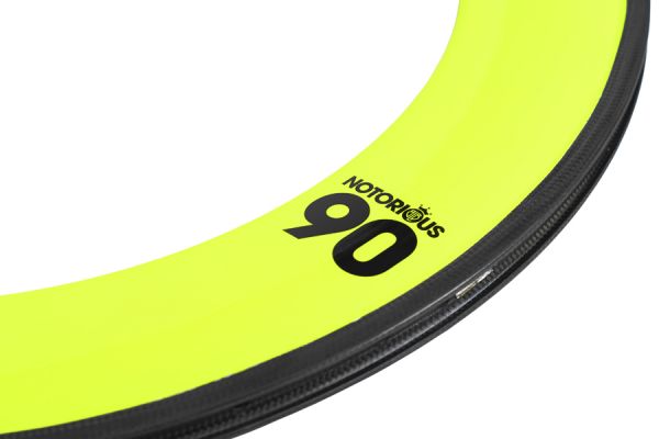 BLB Notorious 90 Carbon Felge 28"