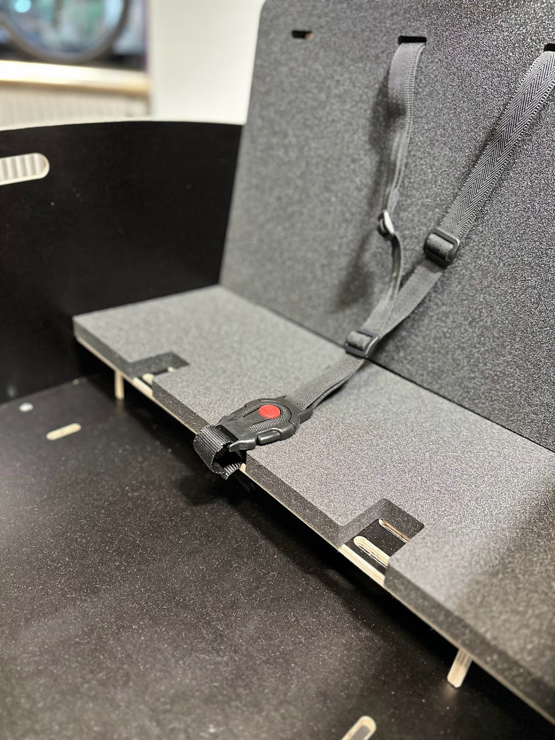 Hardus velofurn - SITZBANK/Kindersitz für Bullitt Box