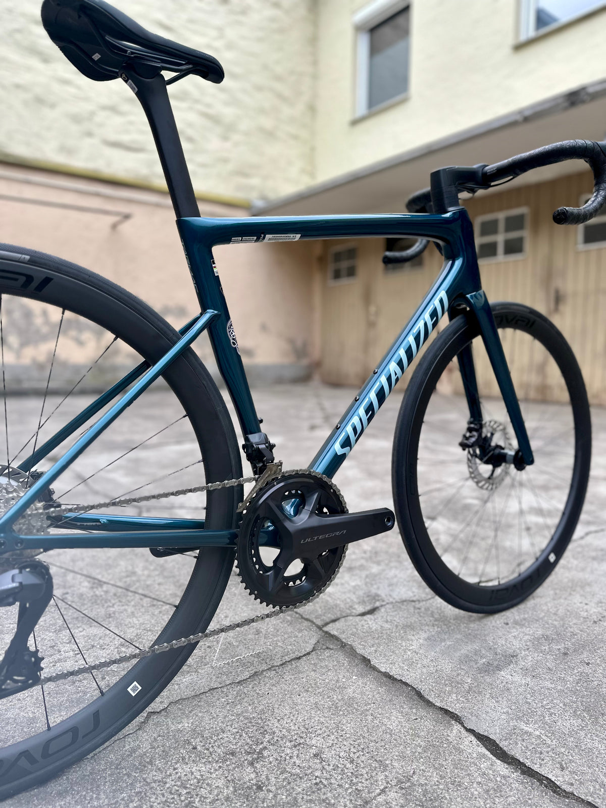 Specialized Tarmac SL8 Expert, Shimano Ultegra Di2 2x12 - Gloss Deep Lake Metallic / Green Pearl Over Seafoam