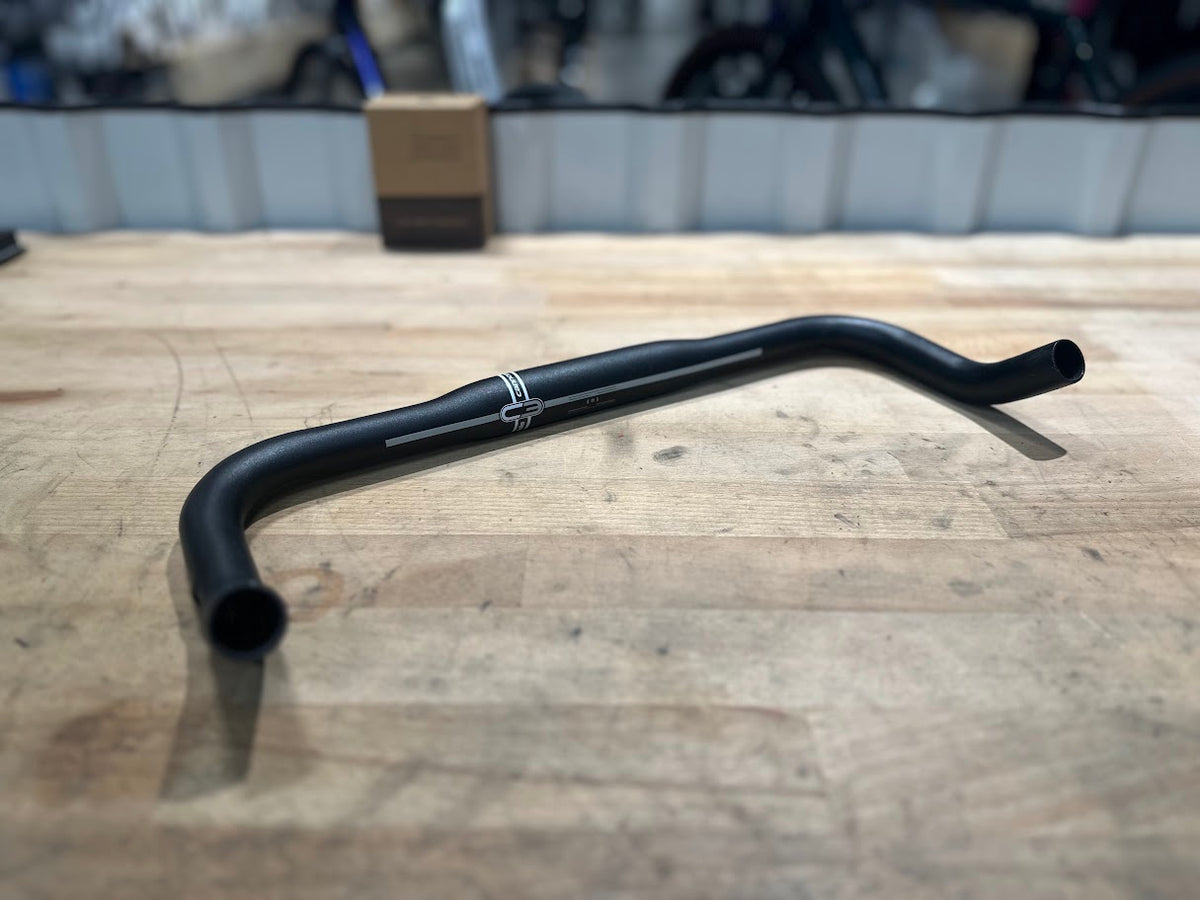Cannondale C3 Bullhorn Lenker, 31,8 mm | 400mm - Schwarz