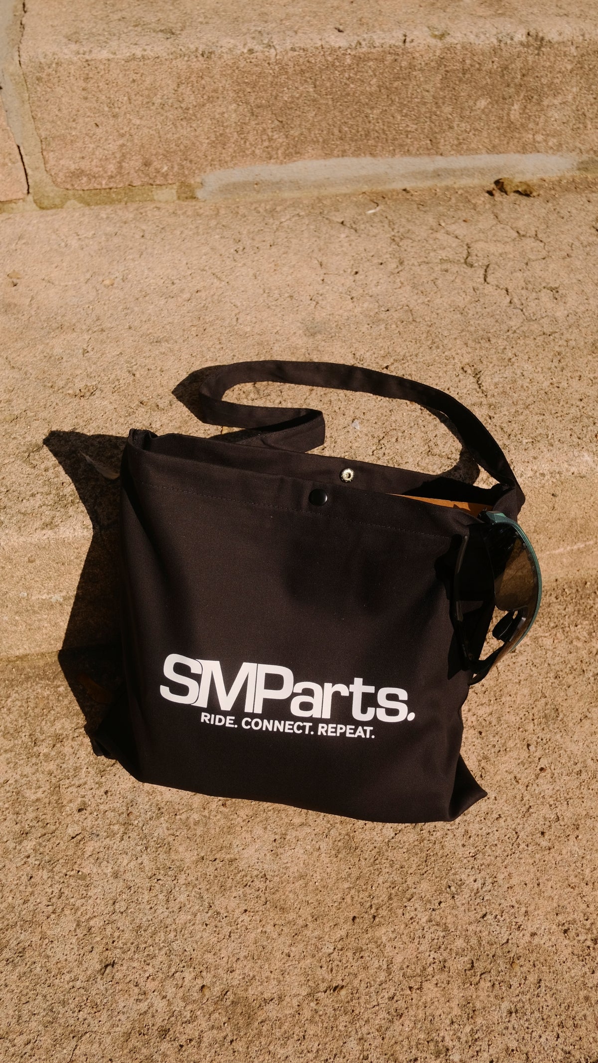 SMParts. Musette - Skull / Ride. Connect. Repeat.
