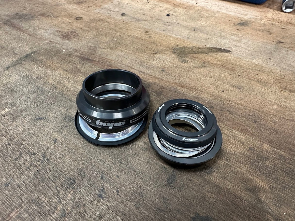 HOPE Pick N Mix tapered headset 1 1/8" - 1.5" | ZS44/28.6 | EC44/40 - Smoke
