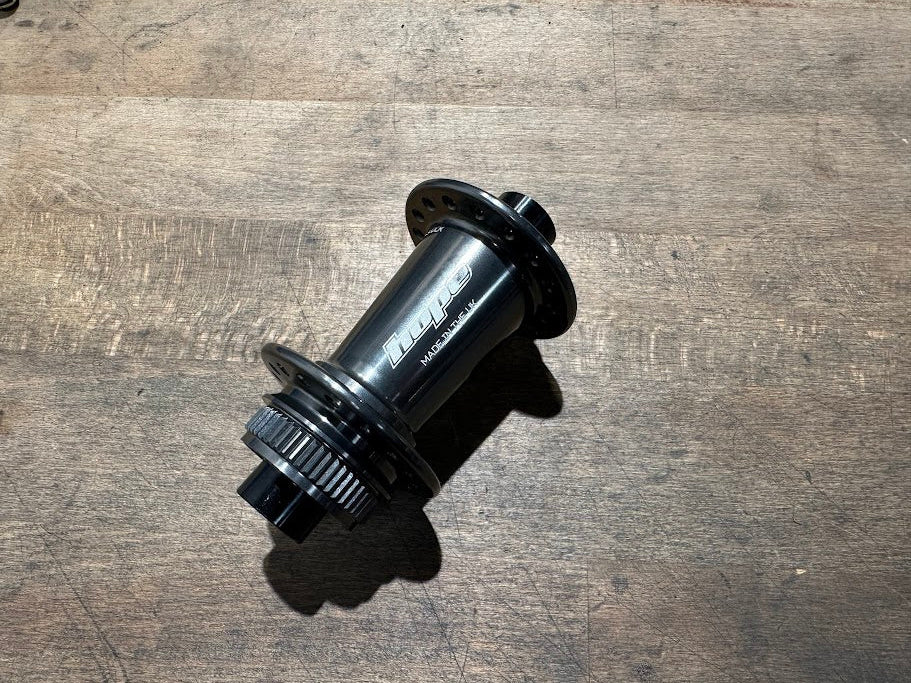 HOPE PRO5 front hub, Centerlock, 12x100 TA - Smoke