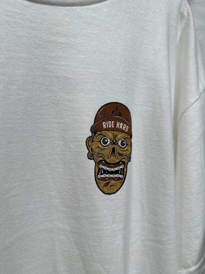 SMParts. T-Shirt "Aggro Skull" - Weiß
