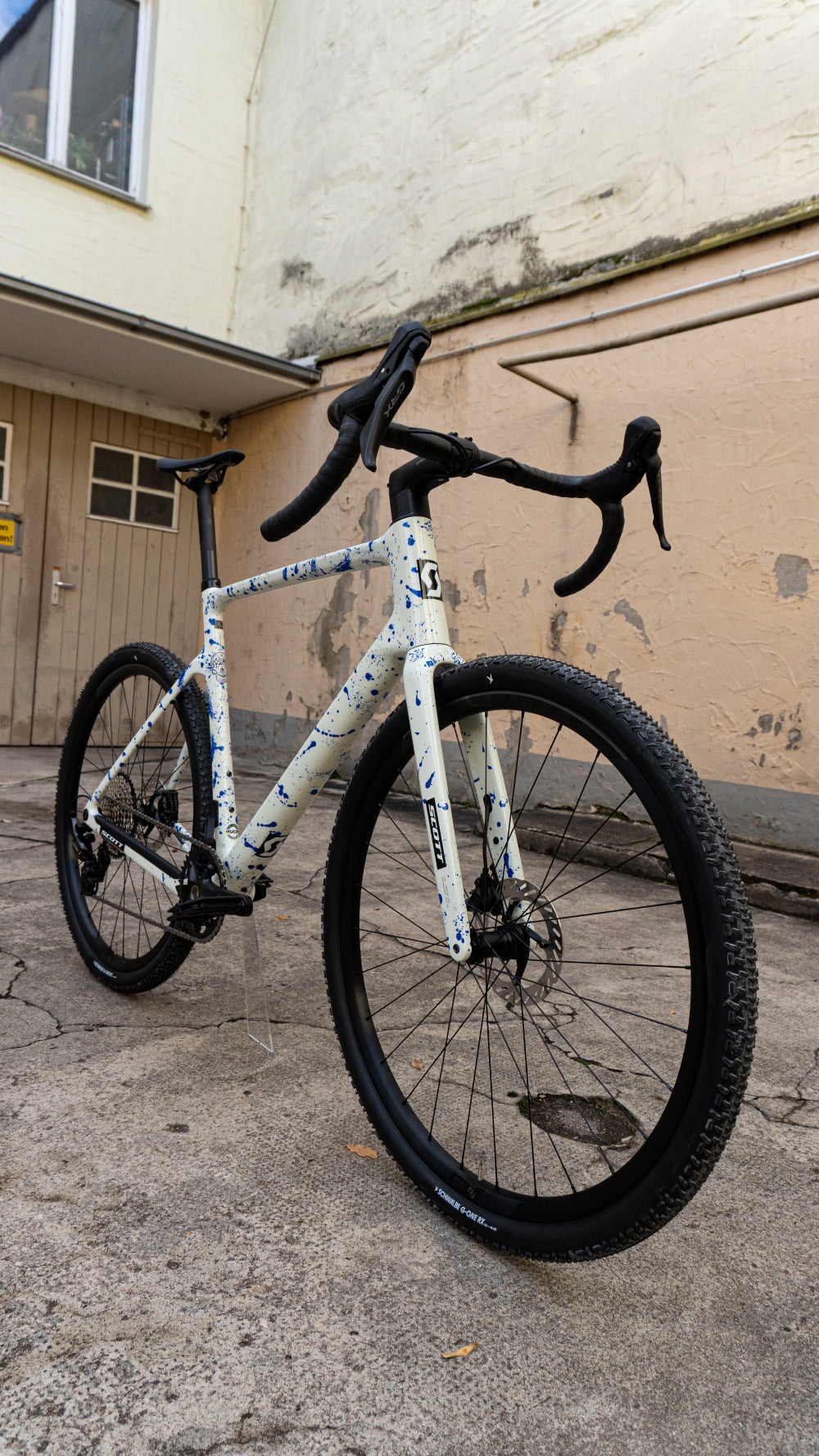 Scott Addict Gravel 30 - White / Splatter Blue