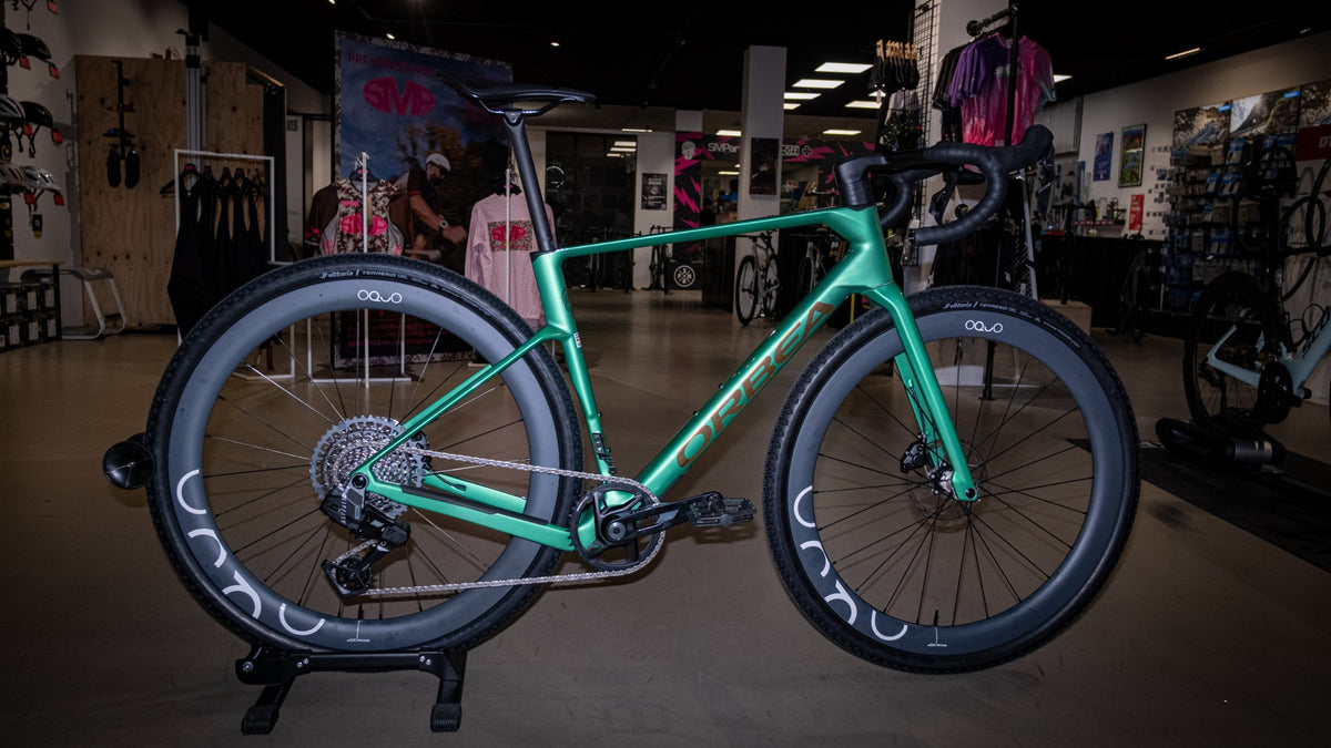 Orbea Terra Race M31eLtD Carbon, My-O, Medium - Mintalized / Titan Gold