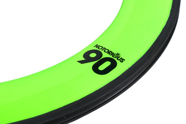 BLB Notorious 90 Carbon Felge 28"
