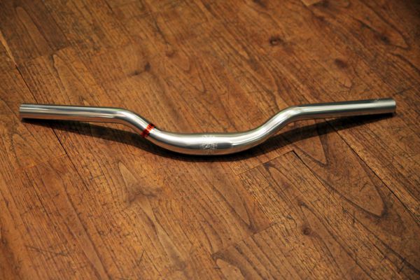 Nitto Urban Riser Bar Lenker B267 SSB Silber 520mm - 31,8mm
